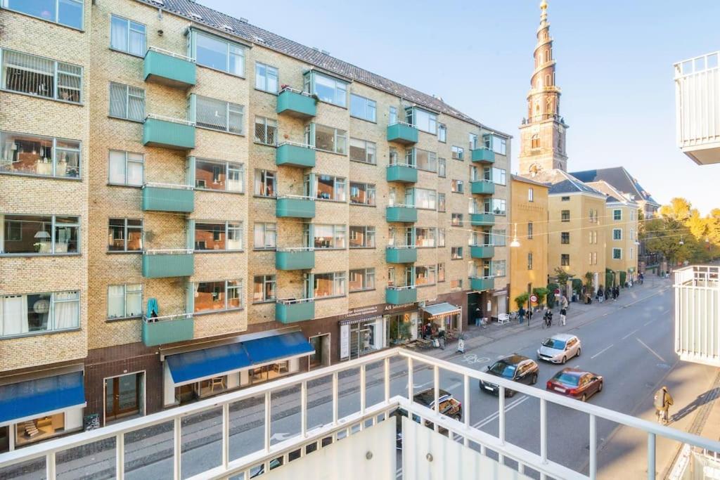 Cozy Apartment In Christianshavn W Two Balconies. København Ngoại thất bức ảnh
