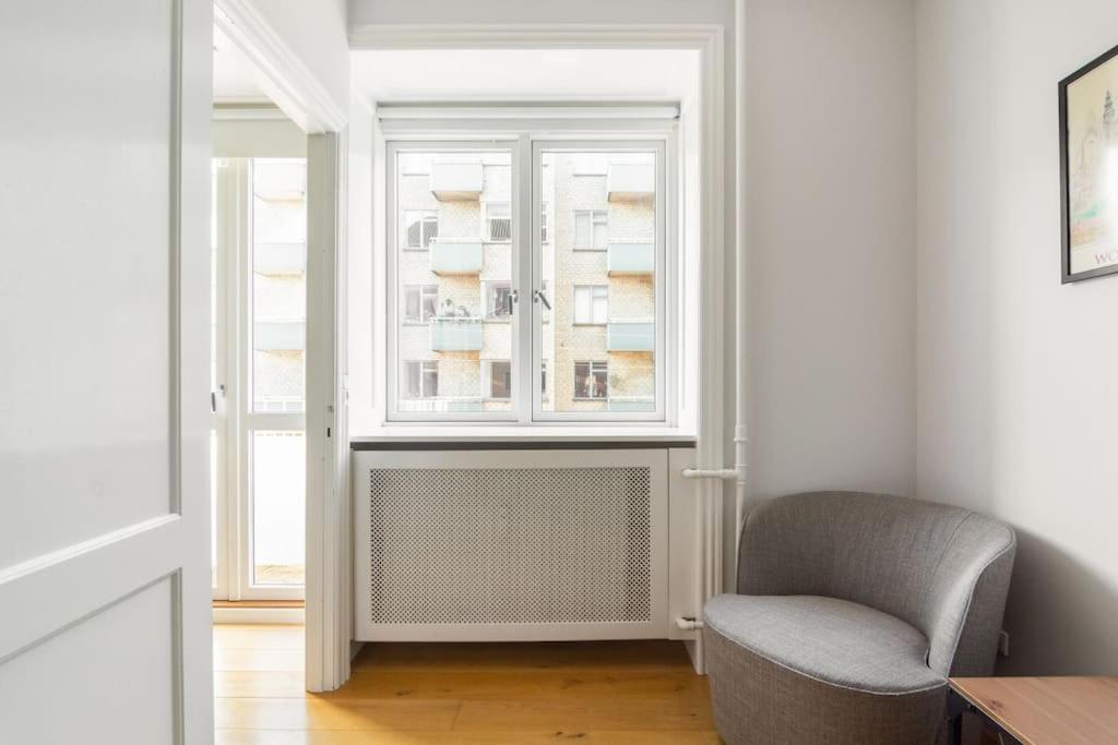 Cozy Apartment In Christianshavn W Two Balconies. København Ngoại thất bức ảnh