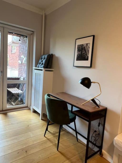 Cozy Apartment In Christianshavn W Two Balconies. København Ngoại thất bức ảnh